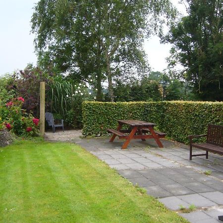 De Stjelp Pleats Bed & Breakfast Lemmer Bagian luar foto