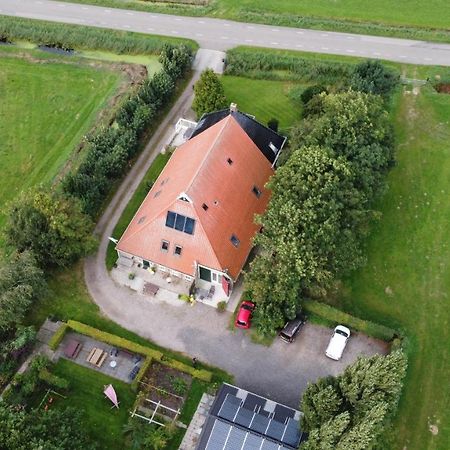 De Stjelp Pleats Bed & Breakfast Lemmer Bagian luar foto
