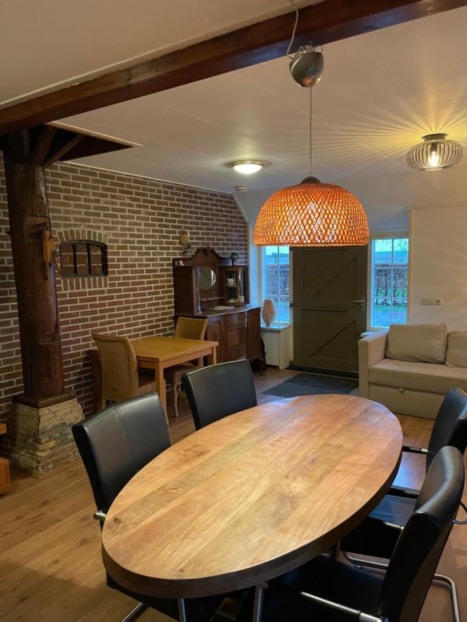De Stjelp Pleats Bed & Breakfast Lemmer Bagian luar foto