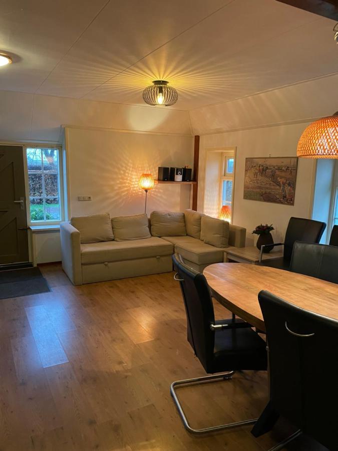 De Stjelp Pleats Bed & Breakfast Lemmer Bagian luar foto